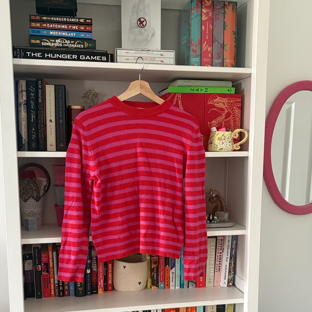 3/$30 GUC zara pink and red striped wool blend crewneck in size S